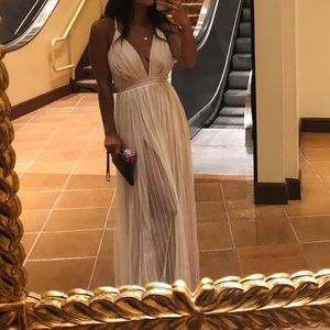 Tobi size small maxi dress